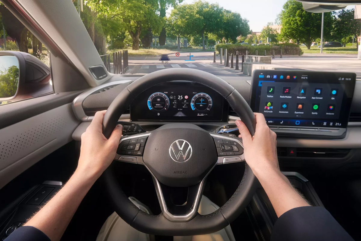 T-Roc_driving_1200x800